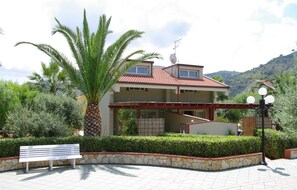 Exterior - Beautiful apartment for 2 people in residence (Mazzaforno)