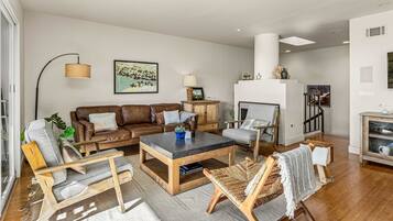 Townhome, 3 Bedrooms | Living area | Smart TV