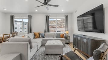 Condo, 2 Bedrooms | Living area | Smart TV