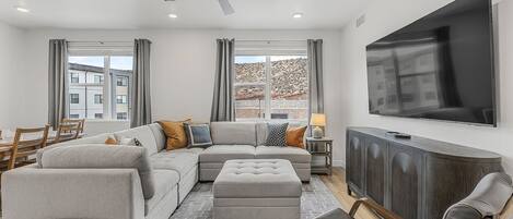 Condo, 2 Bedrooms | Living area | Smart TV