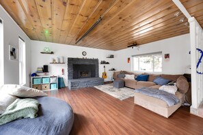 Hus, 3 soverom | Oppholdsområde | Smart-TV