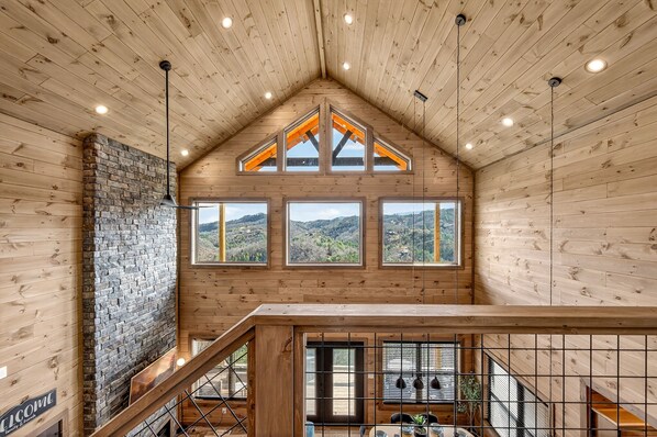 Cabin, 4 Bedrooms | Interior