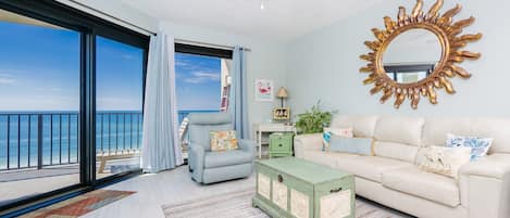 Appart'hôtel, 2 chambres | Coin séjour