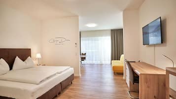 Apartamento, vistas al lago | 1 dormitorio, escritorio, wifi gratis