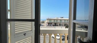 Artemare located right in front of the promenade and the sea.