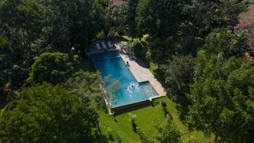Utomhuspool