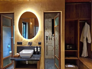 Kalindi Suite Cottage | Tủ quần áo