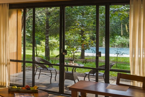 Pool Garden with Private Veranda | Vue depuis le balcon