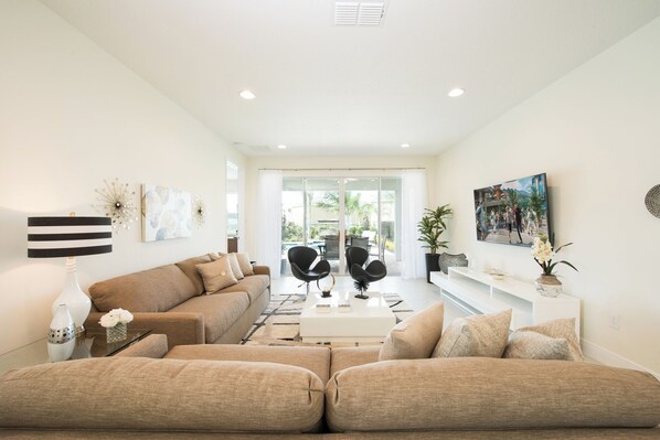 TV connectée, jeux vidéo, baby-foot