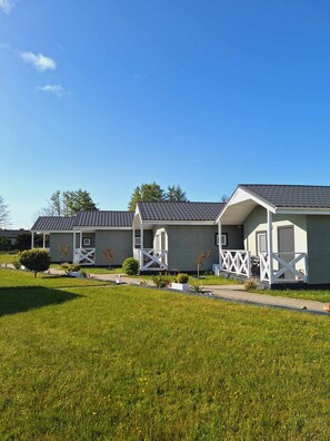 House | Garden - Holiday Homes Near the Beach, 2 Bedrooms (Mielno)