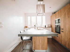 Fridge, microwave, oven, coffee/tea maker - Le Perlina (Annecy)