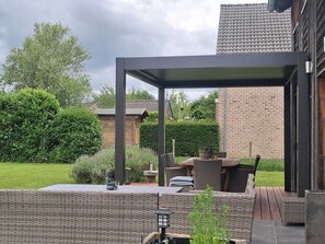 Nhà, 4 phòng ngủ, phù hợp cho người khuyết tật, bồn tắm nước nóng | Hiên