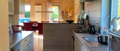 House, 4 Bedrooms, Accessible, Hot Tub | Interior