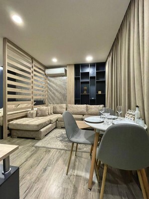 Apartment, 1 Schlafzimmer, barrierefrei | Wohnzimmer