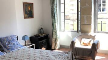 2 chambres, fer et planche à repasser, Wi-Fi