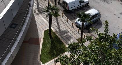 Cozy 1-bedroom condo with WiFi, AC in wonderful Thessaloniki