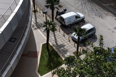 Cozy 1-bedroom condo with WiFi, AC in wonderful Thessaloniki