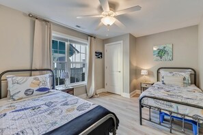 4 bedrooms, WiFi, bed sheets, wheelchair access