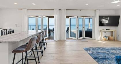 Ocean Front 4 bedrooms, 2 Ocean Decks, Direct Flag