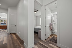 3 chambres, fer et planche à repasser, Wi-Fi gratuit, draps fournis