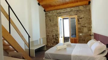 Comfort Quadruple Room, Private Bathroom, Mountain View