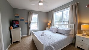 5 bedrooms, iron/ironing board, free WiFi, bed sheets
