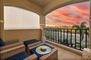 Property grounds - Golf Course View, Heated Pool, Arcade & Theater! (Kissimmee)