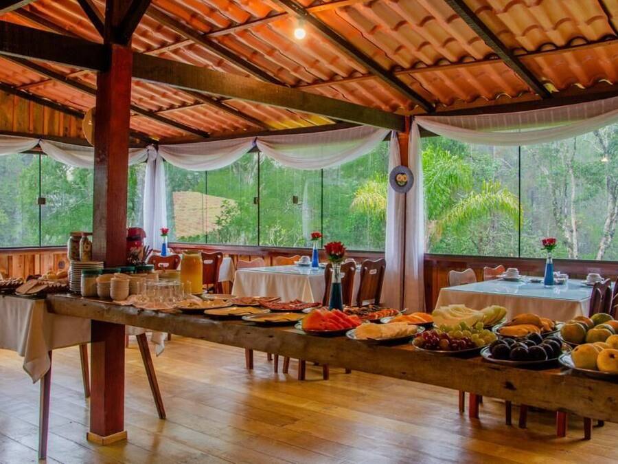Bao gồm bữa sáng buffet hàng ngày