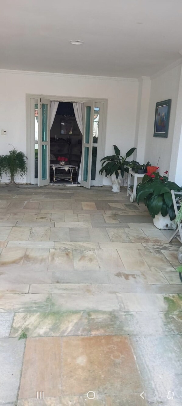 Terrace/patio - Comfort at Pereque Beach (Balneario Praia do Perequê Guarujá)