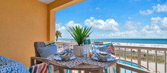 🌴 Paradise Palms | Panoramic Views + Resort Amenities at Azure Resort🌴