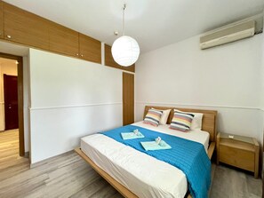 2 bedrooms