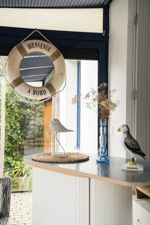 Interior - 50 m from the beach, pretty Breton house in the heart of the Pink Granite Coast (Trégastel)