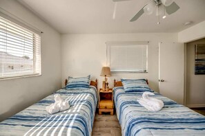 2 habitaciones, tabla de planchar con plancha y wifi gratis 