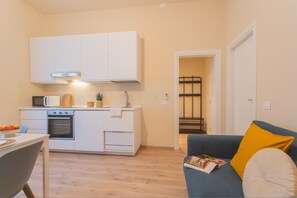 2 bedrooms - Simar Apartments Nearby Como S G Train Station (Como)