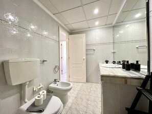 Towels - Albufeira Concept 2 With Pool by Homing (Albufeira)