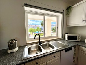 Microwave, oven, dishwasher, coffee/tea maker - Vilamoura Marina Charming by Homing (Loulé)
