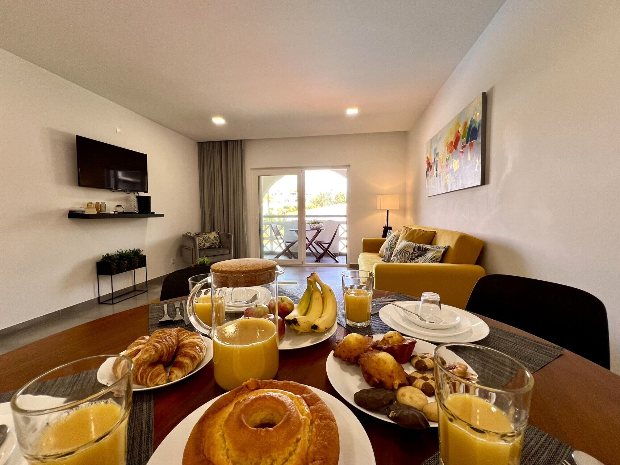 Ruokailu omassa huoneessa