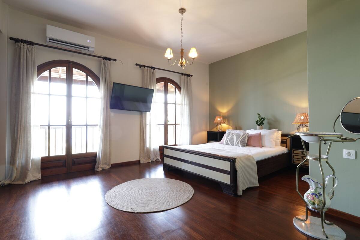 House, 3 Bedrooms, Balcony, Sea View | Soundproofing, iron/ironing board, free WiFi, bed sheets