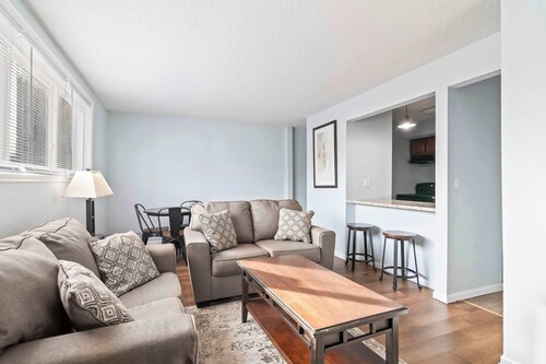 Beautiful and Cozy Apartment in Springfield- 2 Bedroom