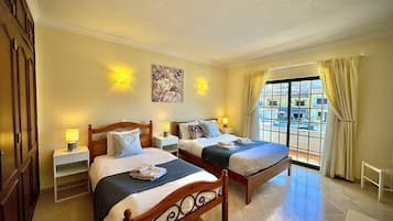 2 bedrooms, bed sheets
