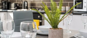 Leeds Contractor Home | Parking | Yorksha Property