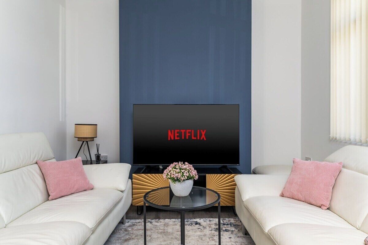TV