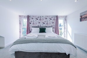 5 chambres, fer et planche à repasser, accès Internet, draps fournis