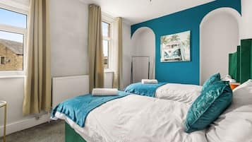 3 bedrooms, iron/ironing board, Internet, bed sheets