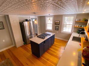 電子レンジ、オーブン、コンロ、食器洗い機