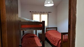 2 chambres, Wi-Fi gratuit, draps fournis