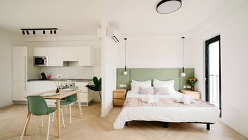 1 Schlafzimmer, Schreibtisch, Bügeleisen/Bügelbrett, WLAN