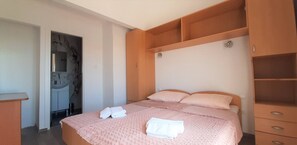 1 bedroom, WiFi, bed sheets - Apartment Helena °3  with Sea View for up to 3 Persons (Krk)