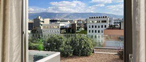 8 habitaciones