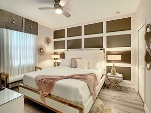8 habitaciones, tabla de planchar con plancha, cuna de viaje y wifi 